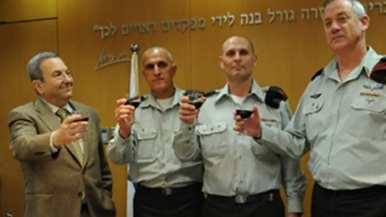 הענקת הדרגה, אתמול