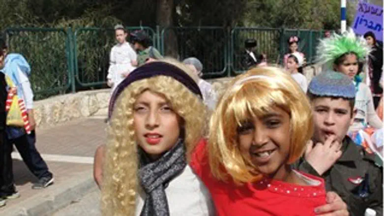 עדלאידע בעיר האבות