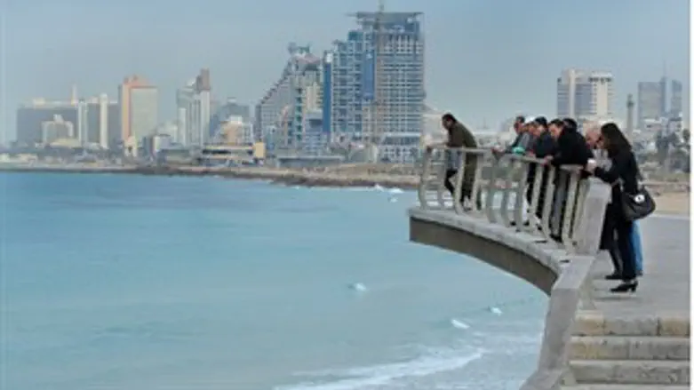 תקיפה בטיילת