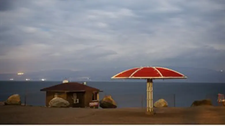 ים המלח סמוך לעין גדי