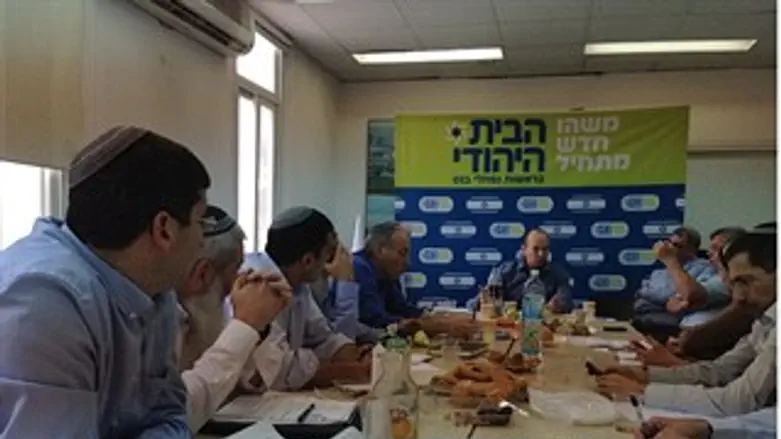 ישיבת הסיעה. הבוקר