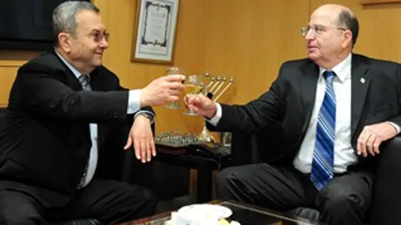 ברק ויעלון בהרמת כוסית