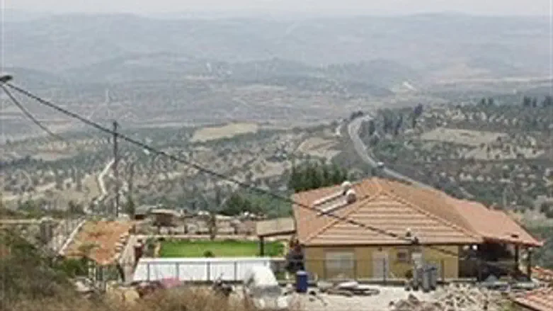 לאט אבל חוזרים.חמש