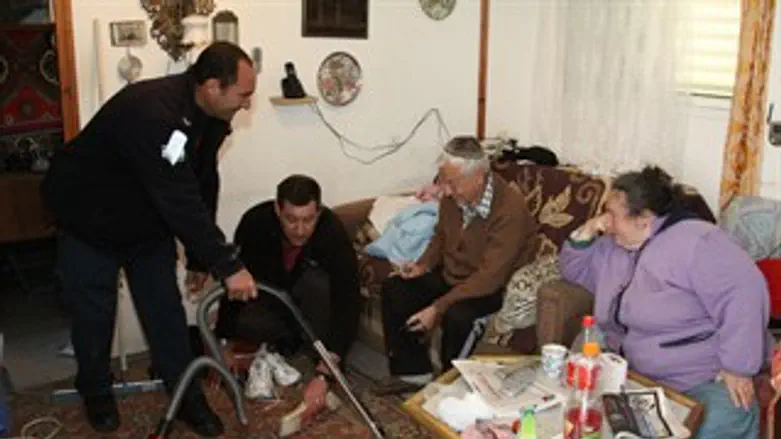 משה אסל בבית הניצולים