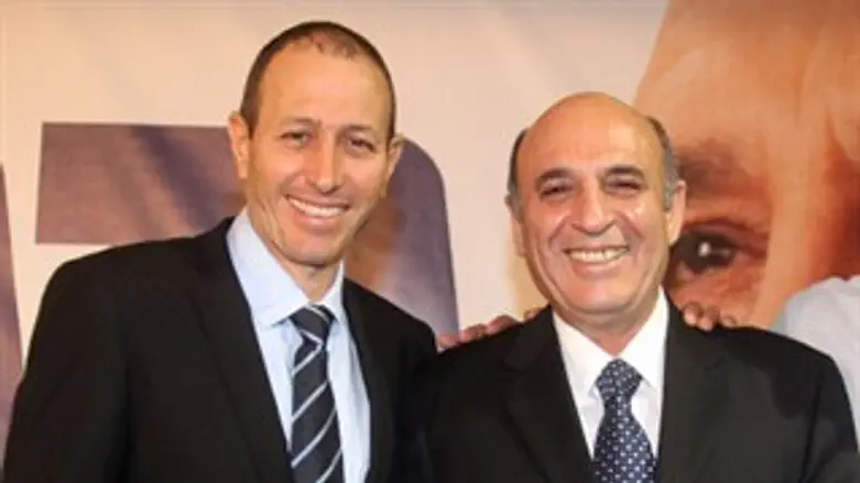 שמעון לנקרי לצד שאול מופז