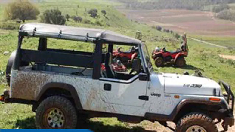 טיולי ג'יפים מבית טרקטרוני הכפר