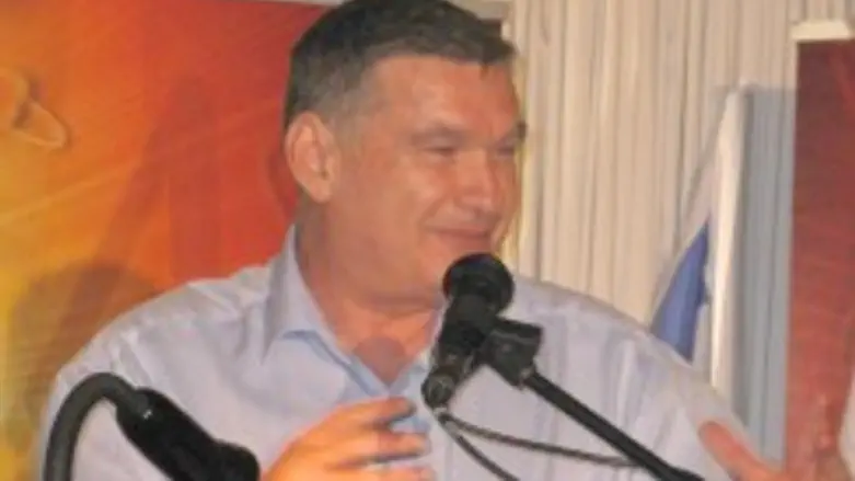 יש מפסיד מול כול מנצח. רמון בכנס 