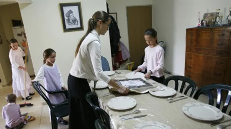 Girls in religious Jewish family