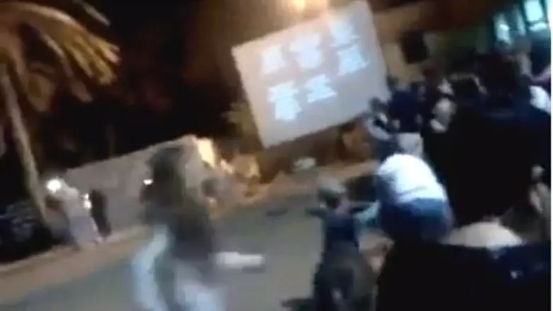 Rocket siren during ceremony.