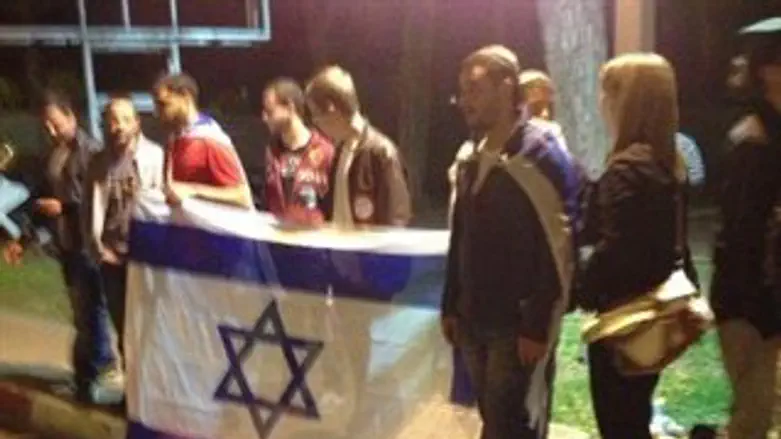 מחאה מול הפרובוקציה