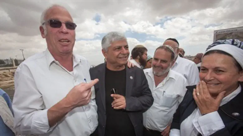 MK Uri Ariel in E1, Tuesday