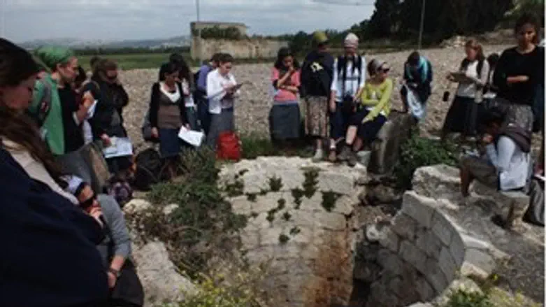 הסטודנטיות בבור יוסף