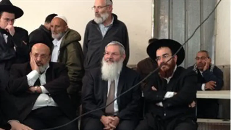 הרב בן דהן בניחום האבלים