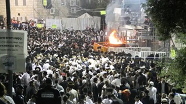 ליל ל"ג בעומר במירון