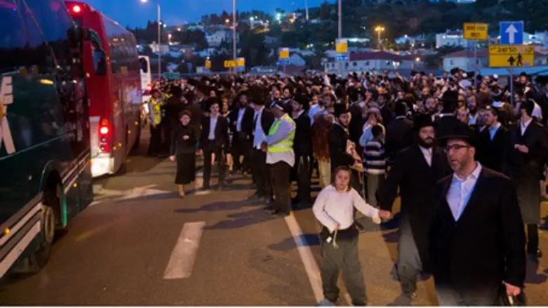 Waiting for buses in Meron