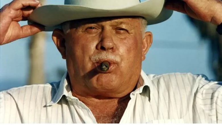 Former Minister Pesach Grupper