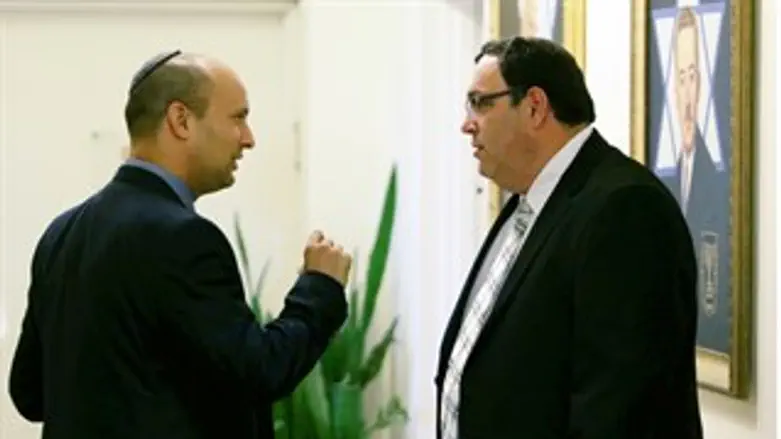 בלי דילים. הרב פירון ובנט