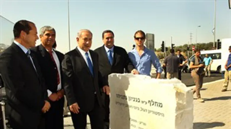 חנוכת הכביש והמחלף. היום