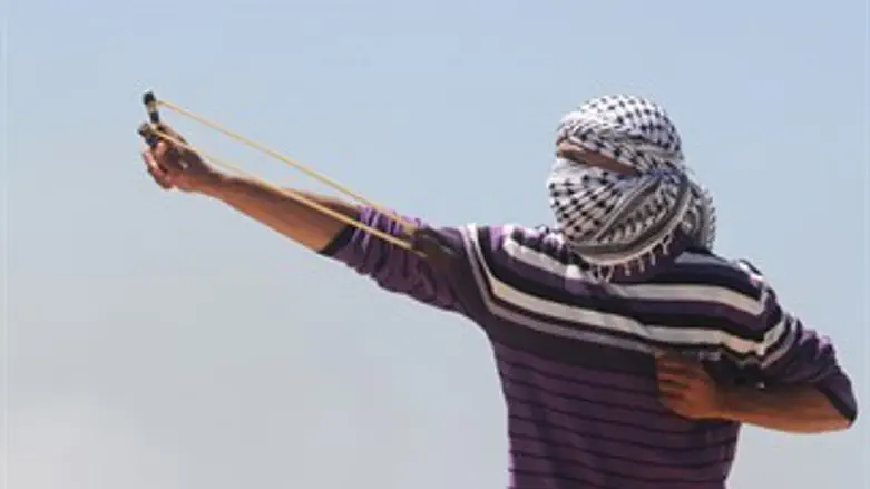 אבן אבנים טרור