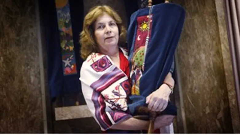 מאיימת. ענת הופמן