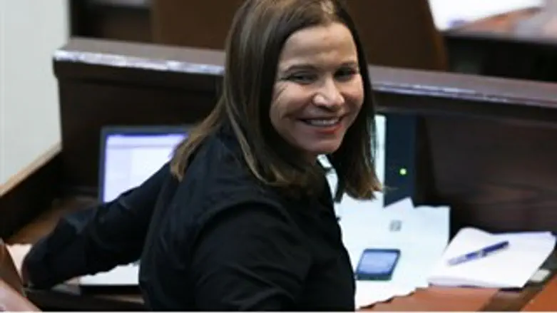 לחזור למו"מ. יחימוביץ'