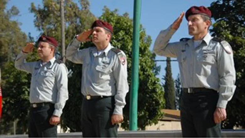 אחרי לצנחנים. טקס חילופי המפקדים