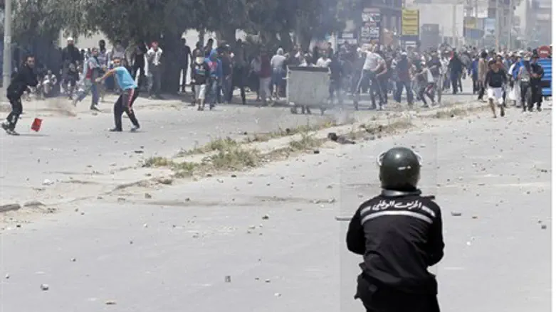 Supporters of Islamist group Ansar al-Sharia