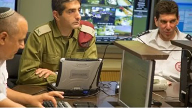 ביקור קרפ"ר בחדר המצב של מד"א