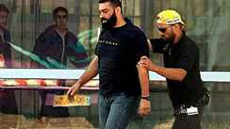 לעצור את בני חמולת חילס. מרזל 