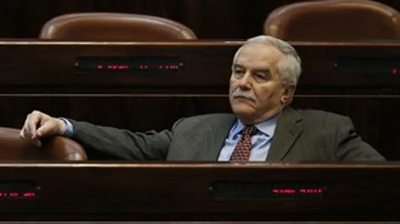 ההתייחסות: לא מתייחסים. שמיר