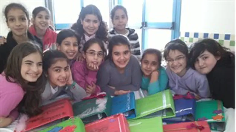 מרימים יד רק בשיעור