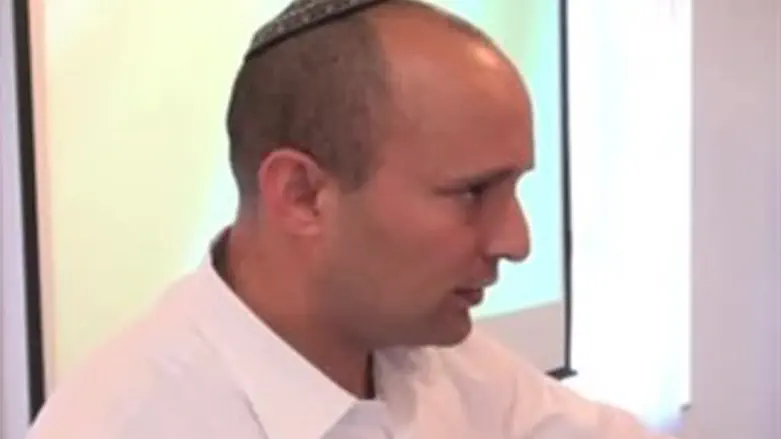 תסתכלו בשכונה. בנט