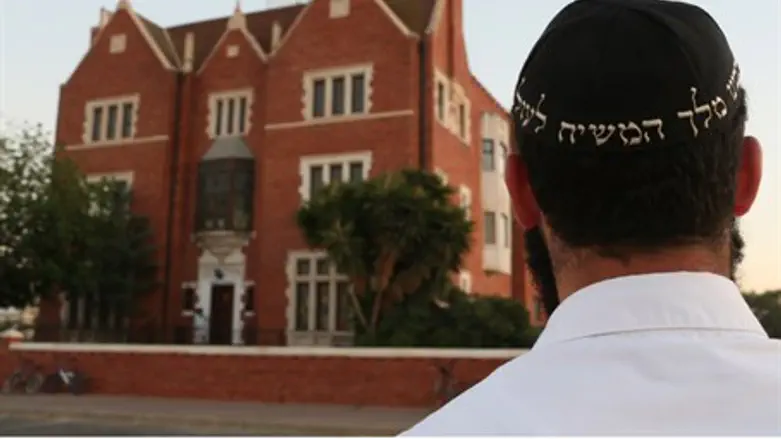 Chabad claim legal ownership over the library