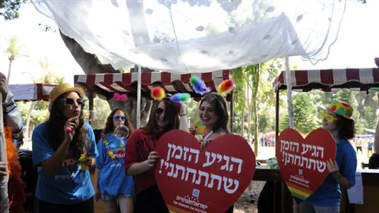 Protesters support civil marriage for all
