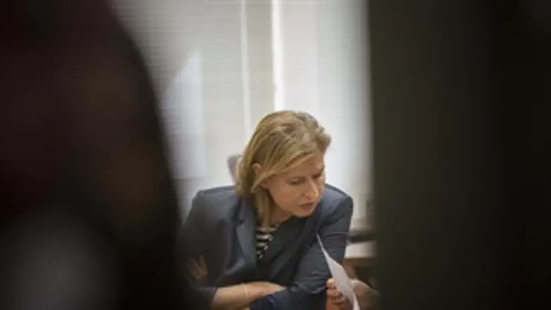 תבדוק את הסוגיה. לבני