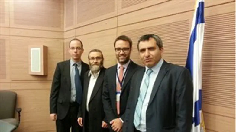 אלקין ונציגי גוגל