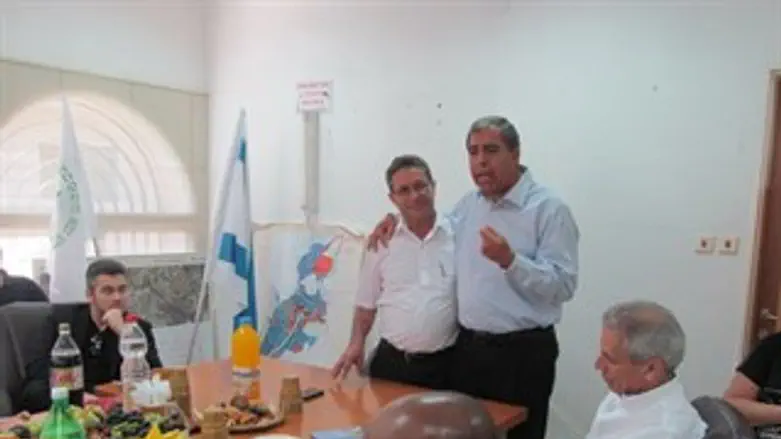 המפגש. היום