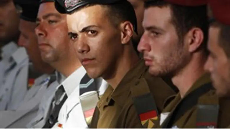 חיילים בטקס. ארכיון.