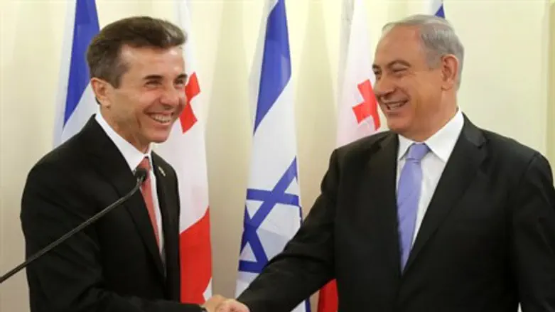 Prime Minister Binyamin Netanyahu meets with 