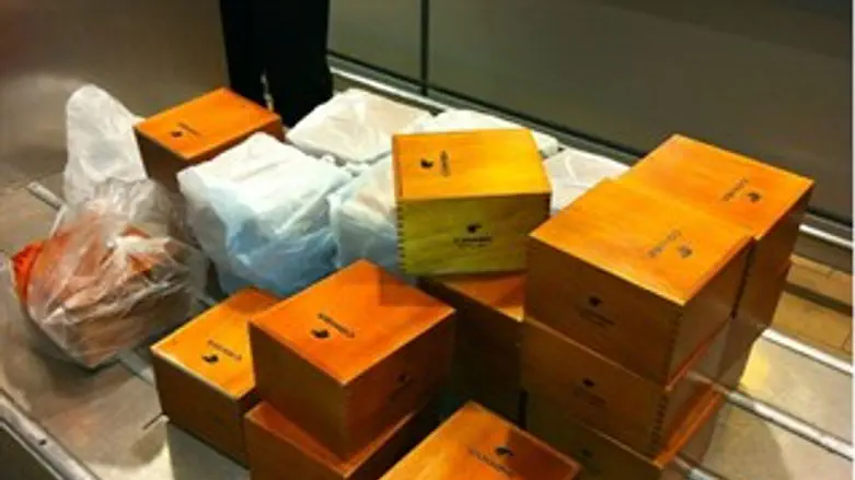 מתנות שכאלה. המארזים המוברחים