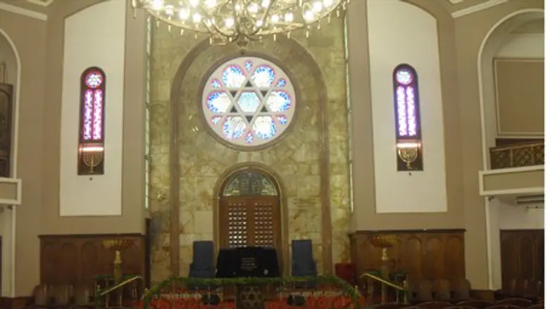 Inside Neve Shalom, Istanbul Synagogue