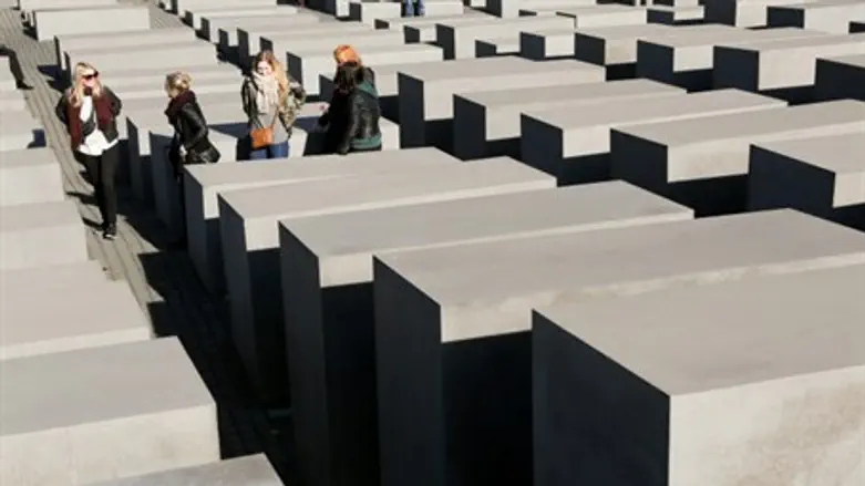 Holocaust memorial
