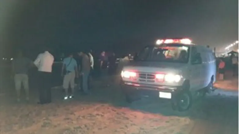 חוף אשדוד הערב