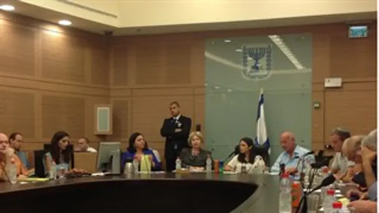 ועדת שקד. הבוקר