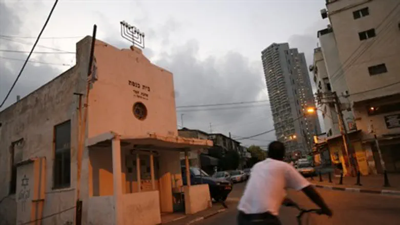 Synagogue in southern Tel Aviv (illustrative)