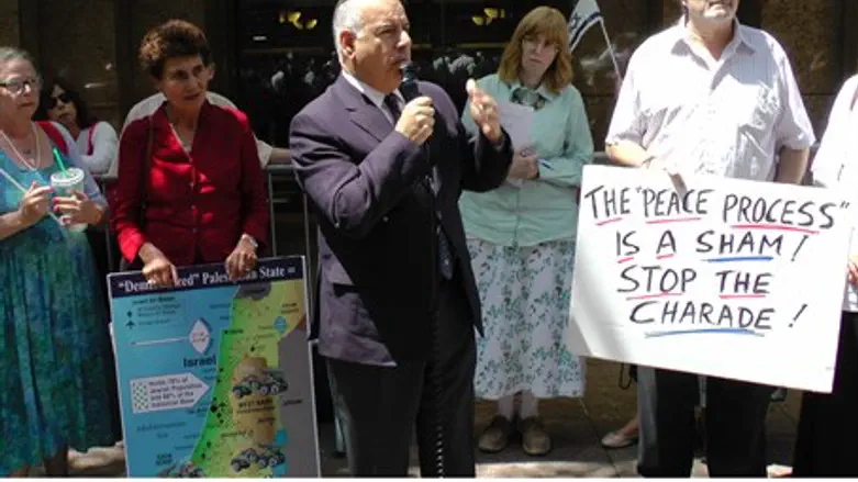 Евреи Нью-Йорка протестуют