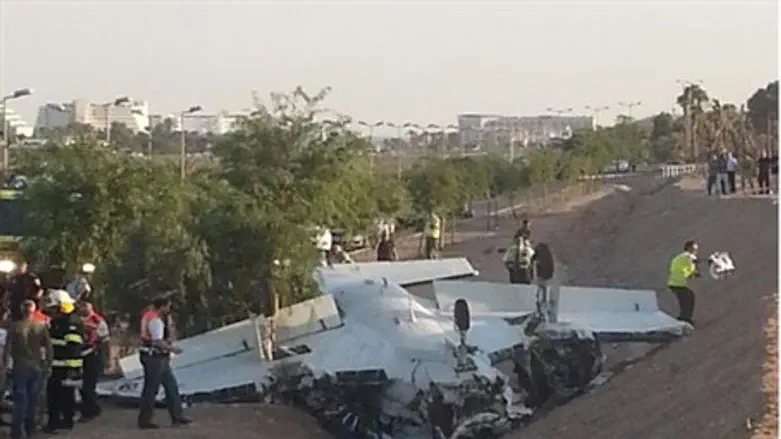 Разбившийся самолет