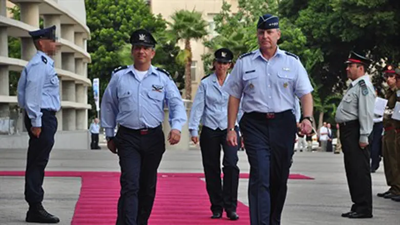 Eshel (left) welcomes Welsh (right)