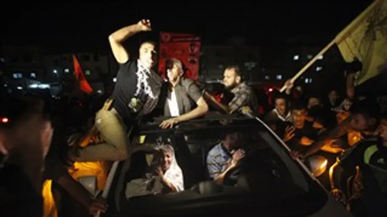 השמחה על שחרור המחבלים