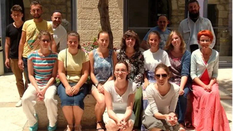 The Shavei Israel group